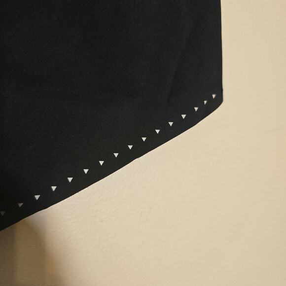 Athleta Women's Running Athletic Cut Out Shorts Stretch Workout Black Size XS - Picture 4 of 9